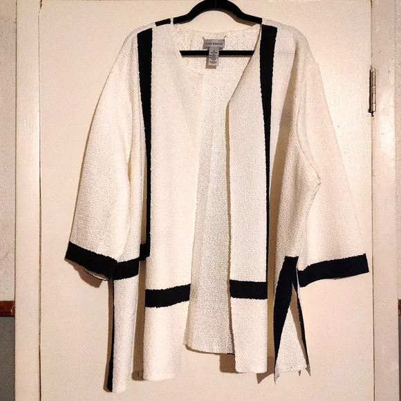 Catherines Black and White Jacket/Sweater Size 1X 18/20W - Picture 5 of 8